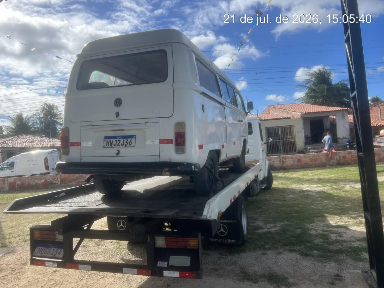 Kombi transportada pela equipe da Btriz